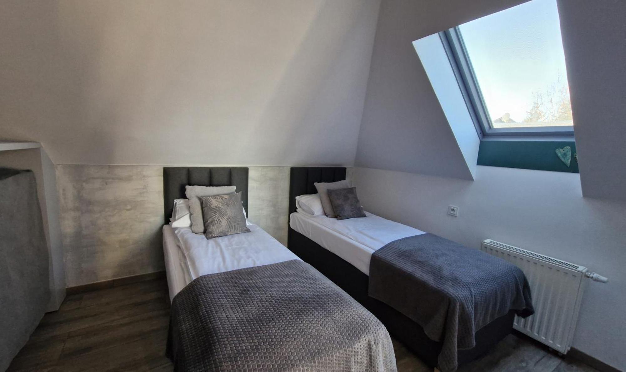 Swit - Apartament W Jezowie Sudeckim Jezow Sudecki Kültér fotó